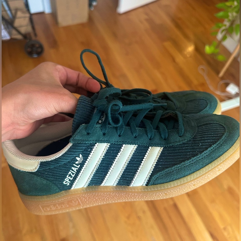 Adidas Spezial Women’s Mineral Green and White Sneakers - Sz 8